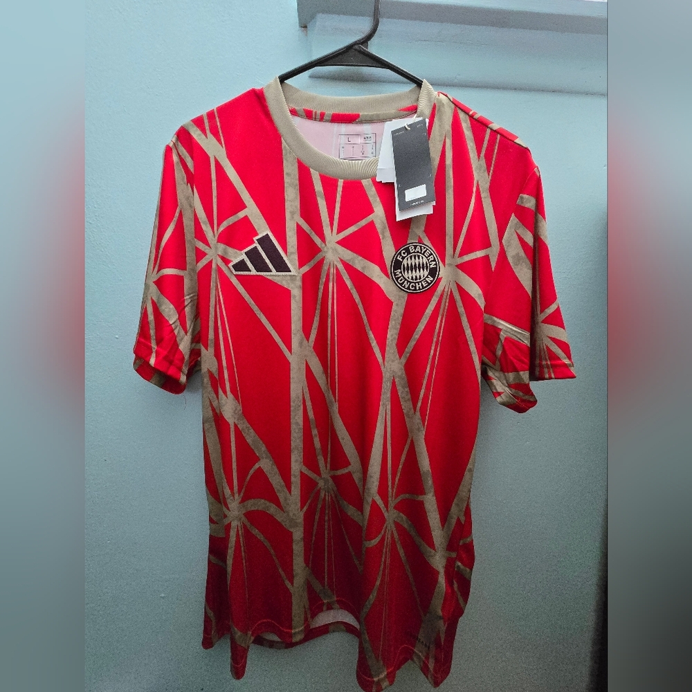 ADIDAS FC Bayern Pre-Game Jersey